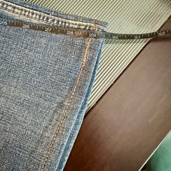 Wrangler Women's Retro Sadie Bootcut Jeans in Classic Blue - Picture 8 of 12